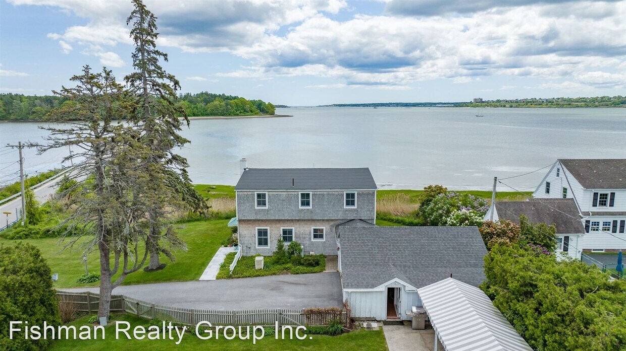 Primary Photo - 4 br, 4.5 bath House - 39 Andrews Ave.
