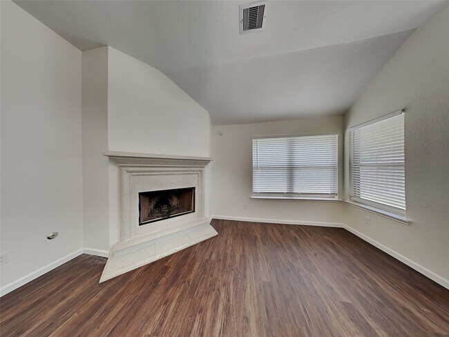 Foto del edificio - 232 Country Crossing Cir