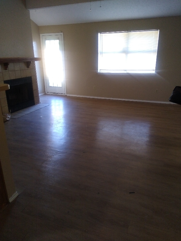 Foto del edificio - 415 Valley Mills Dr