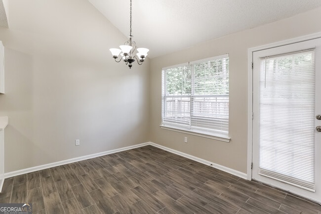 Building Photo - 4630 Thermal Ct