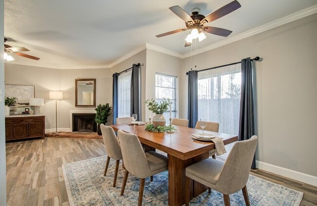 Foto del edificio - 9707 Richmond Ave.