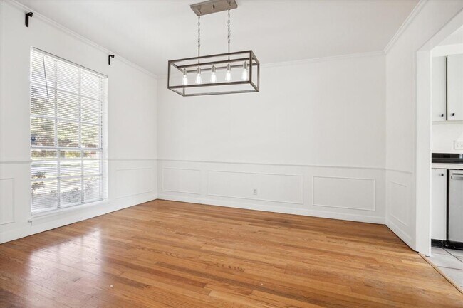 Building Photo - 3315 Longfield Cir
