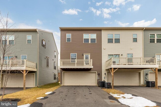 Foto del edificio - 9639 Tall Oaks Rd