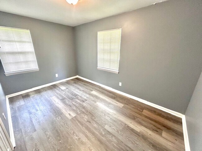 Foto del edificio - 3218 Teton Dr NW