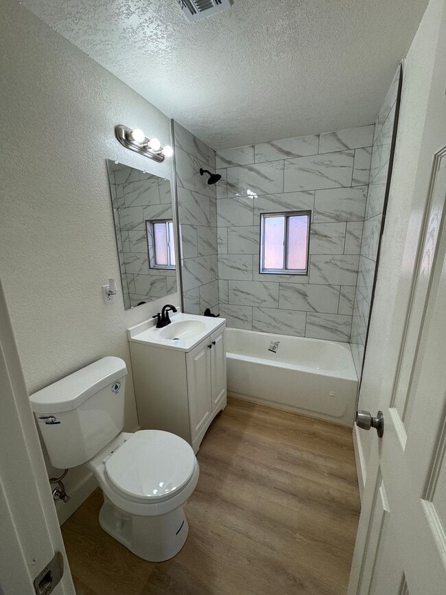 Photo - 1821 E Virginia Ave Apartment