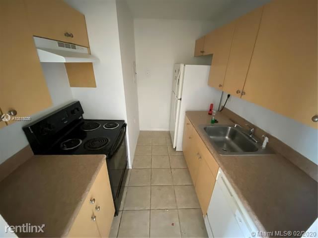 Building Photo - 2 br, 1 bath  - 1201 Lake Victoria Dr