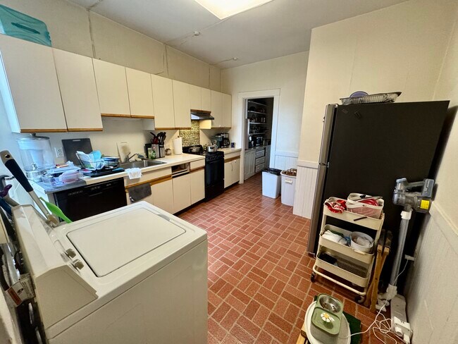 Foto del edificio - 106 Strathmore Rd