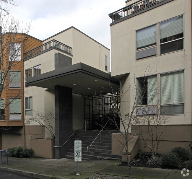 Clay Street Commons Apartments Portland, OR