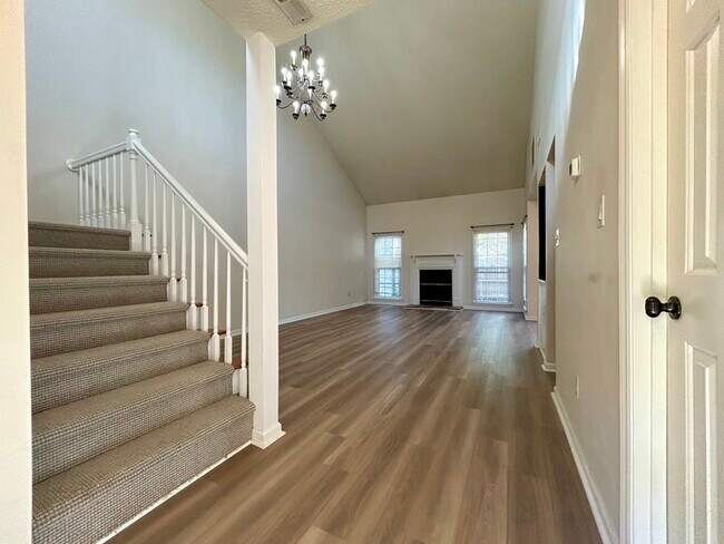 Photo - 6817 El Greco Ct Townhome