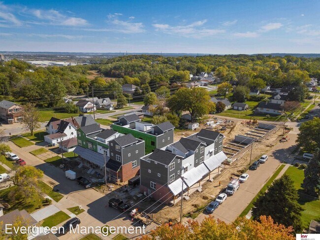 Building Photo - 3 br, 3.5 bath House - 1905 Dahlman Rows Plz.