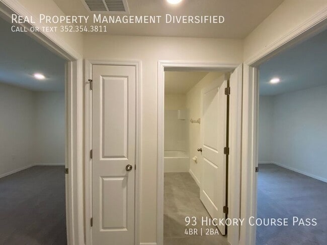 Building Photo - 93 Hickory Course