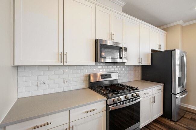 Building Photo - Beautiful 4-Bedroom Home Centrally Located in the Triangle!