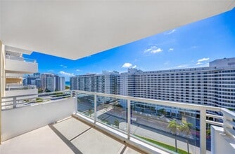 Building Photo - 5600 Collins Ave