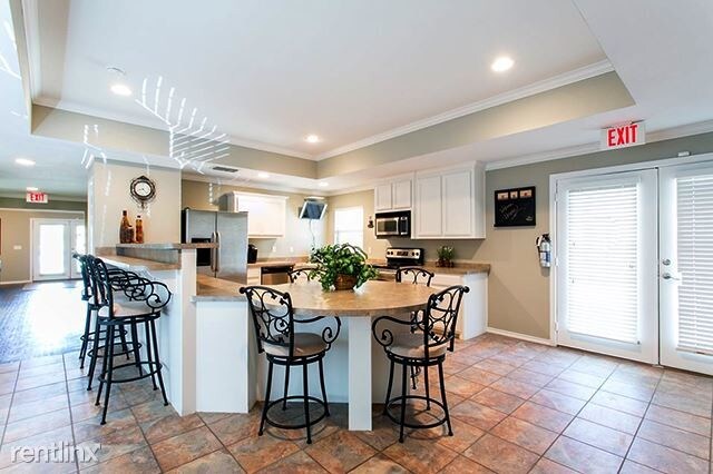 Foto del edificio - 2113 Holly Oaks Ln