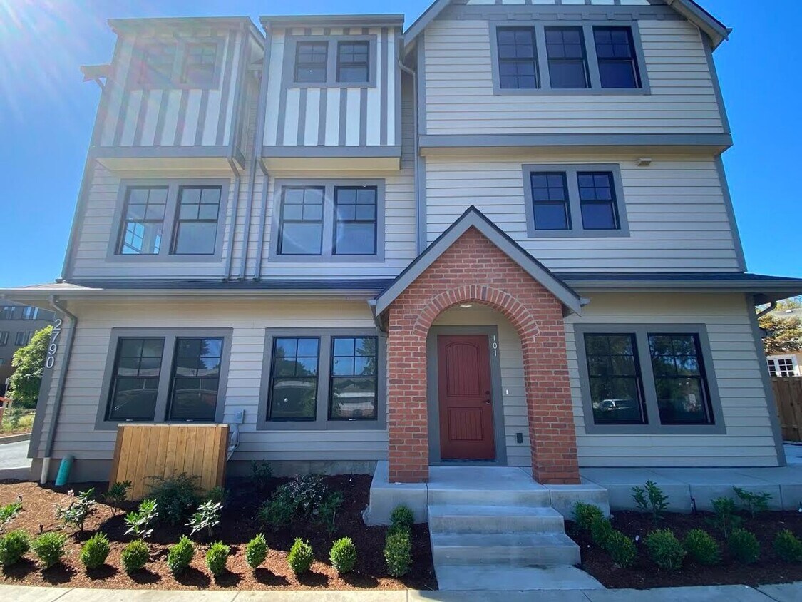 2790 NW Harrison Blvd Unit 101, Corvallis, OR 97330 Room for Rent in