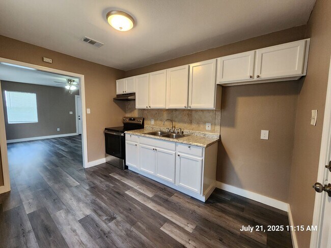 Foto del edificio - Updated 1 bed/1bath - move in ready