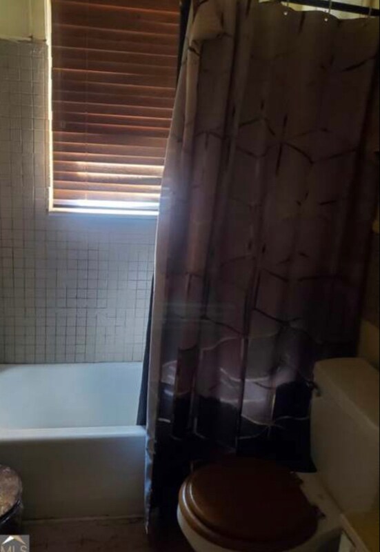 Foto del edificio - 1574 Colonial Dr