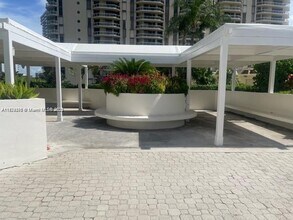 Building Photo - 20185 E Country Club Dr