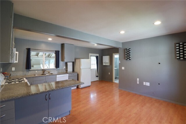 Foto del edificio - 634 W Culver Ave