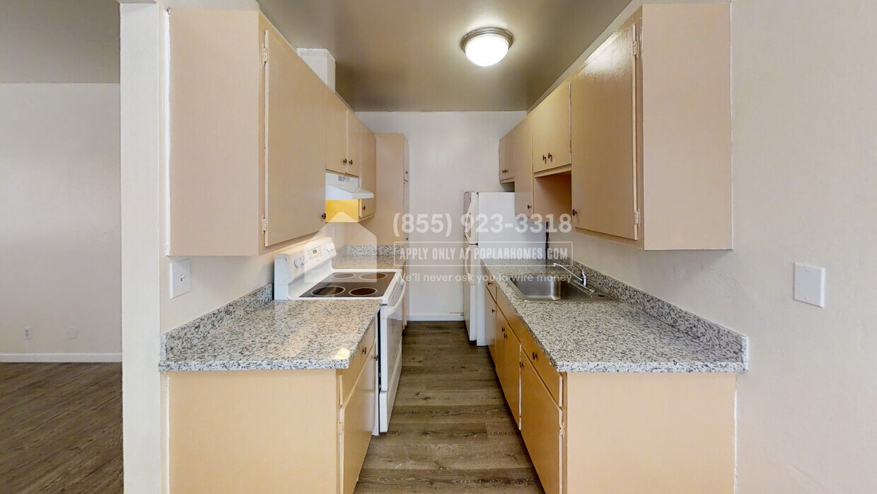 Primary Photo - 1605 8th Ave
