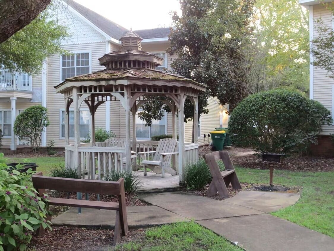 Foto del edificio - Quiet Condo at The Oaks at Niceville