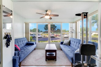 Building Photo - 4515 NW 3rd Ct