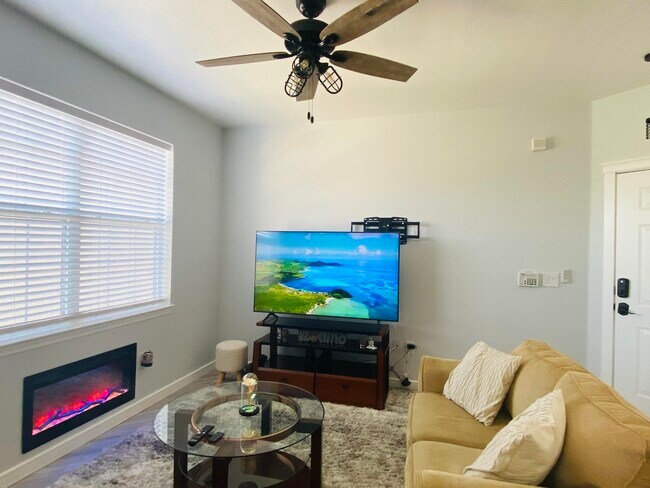 Building Photo - 5693 Star Rush Dr