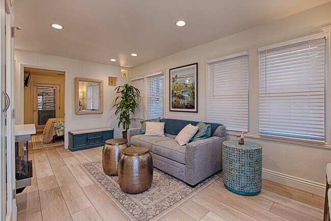 Sala de estar - 307 Capitola Ave