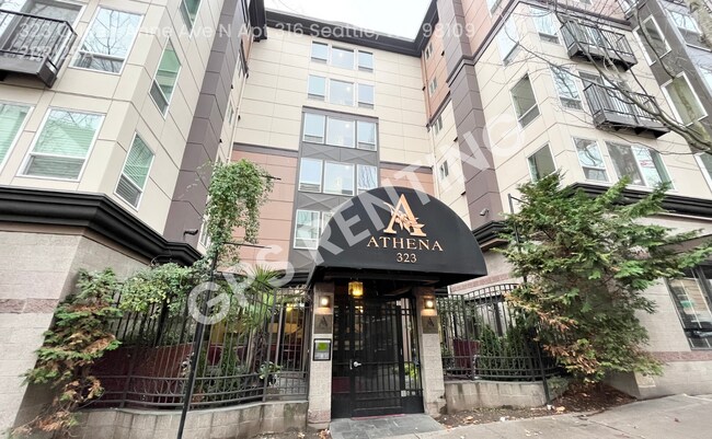 Foto del edificio - 323 Queen Anne Ave N