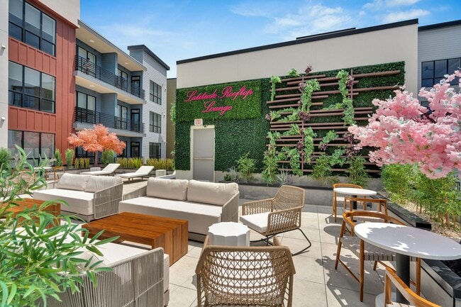 Building Photo - Latitude Apartments