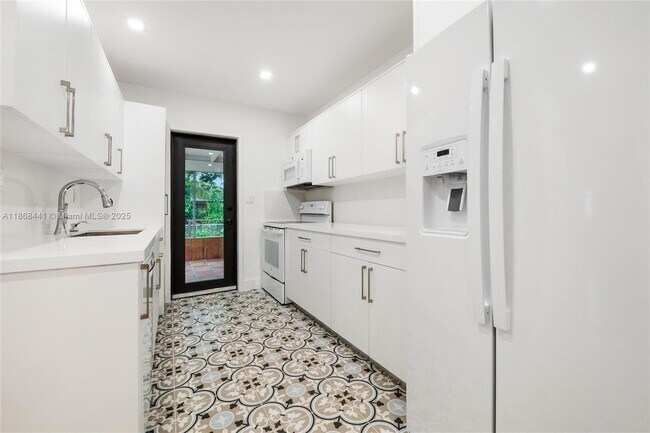 Building Photo - 8050 SW 98th Terrace