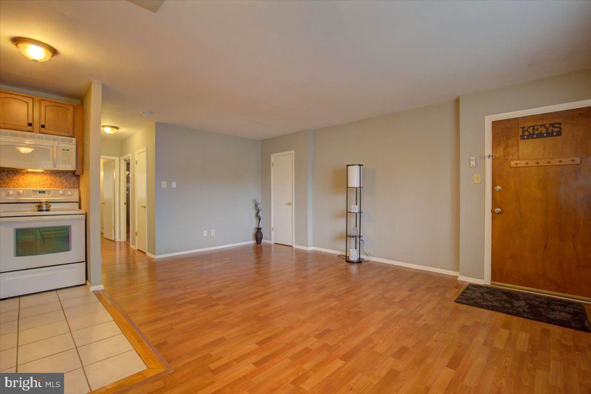 447 Pine St Unit H1, Royersford, PA 19468 Room for Rent in Royersford