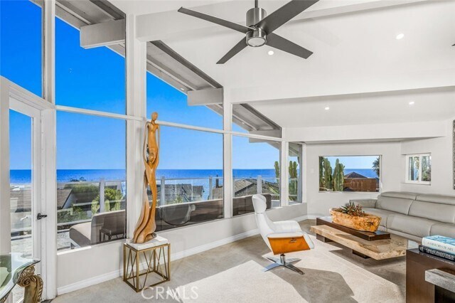 Foto principal - 2 Camel Point Dr