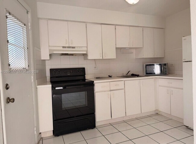 Foto del edificio - 1610 NW N River Dr