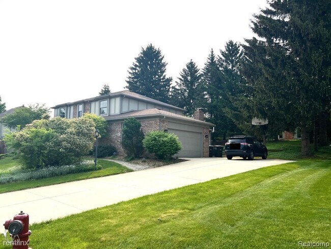 Building Photo - 4 br, 2.5 bath House - 41973 Waterwheel Rd