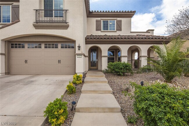 Building Photo - 2425 Luberon Dr