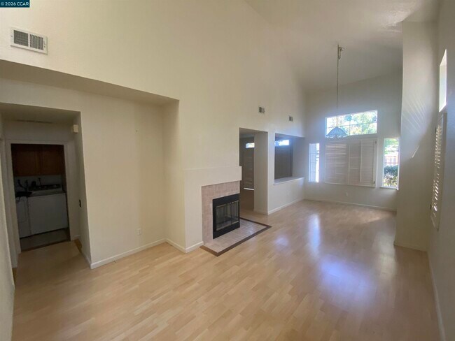 Foto del edificio - 293 Scotts Valley