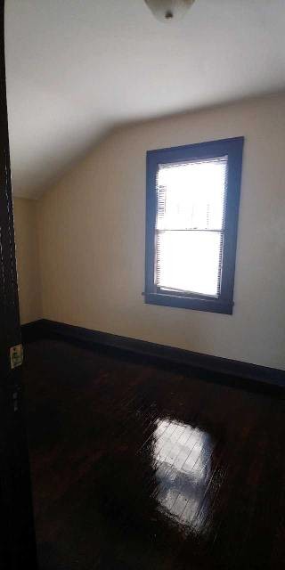 Building Photo - 3033 Elmwood Ave