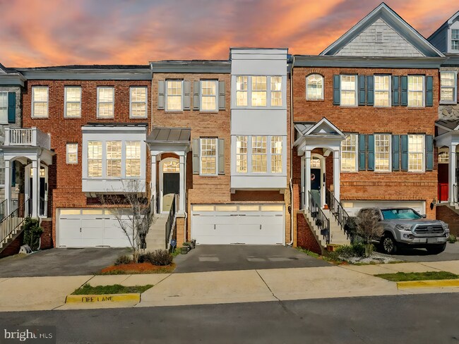 Building Photo - 42722 Keiller Terrace