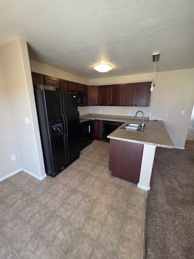 Foto del edificio - 2492 Brookwillow Loop