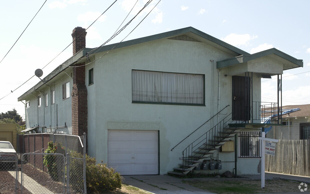 Building Photo - 1488 81st Ave