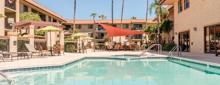 Building Photo - 10330 W Thunderbird Blvd