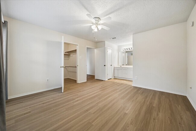 Foto del edificio - 218 Tara Plantation Dr