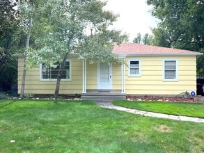 Building Photo - 2520 E Murray Holladay Rd