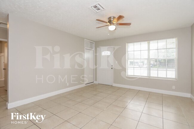 Foto del edificio - 6331 Southgate Blvd