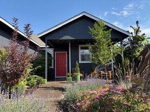 Building Photo - 1210 SW 32nd Ct