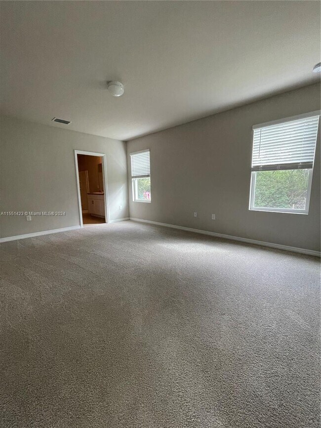 Building Photo - 9006 Justice Cir