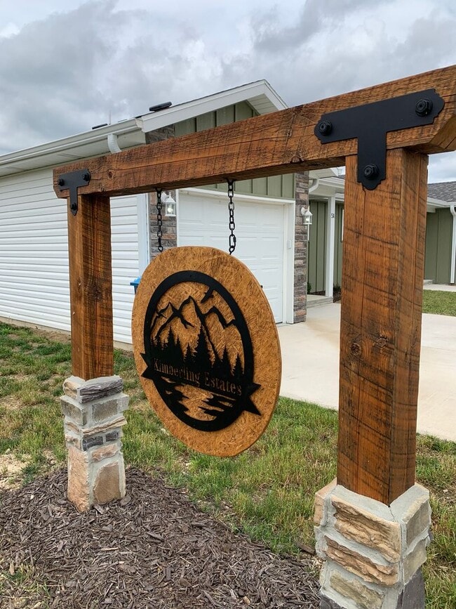 Building Photo - Luxury Lake Living Starts Here – Brand-New 2 Bed, 2 Bath Duplex in Kimberling City