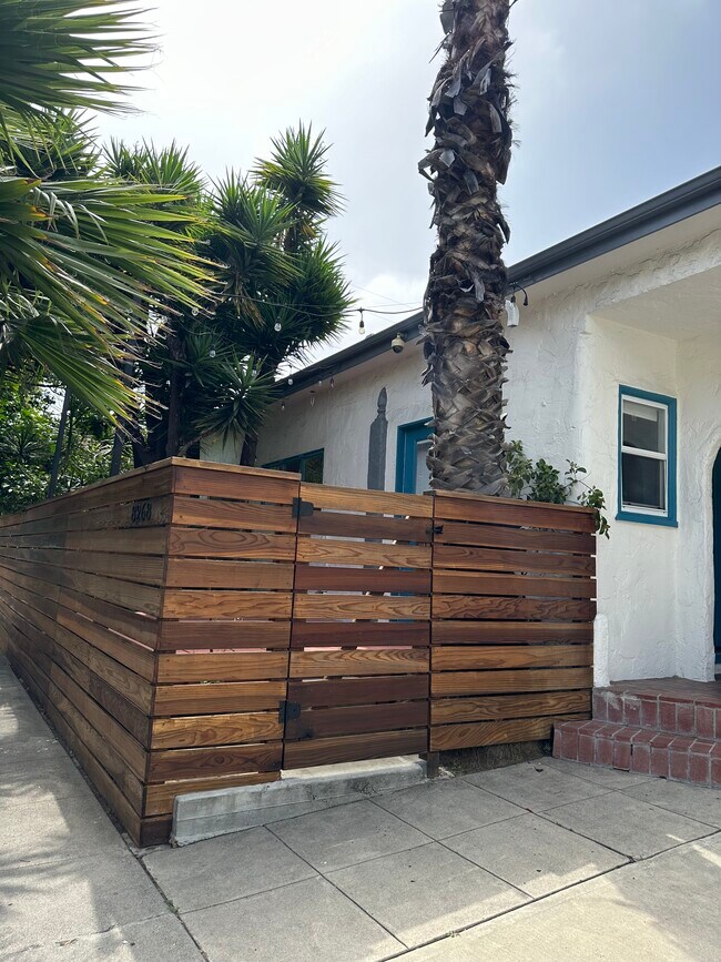Building Photo - 8268 Waring Ave