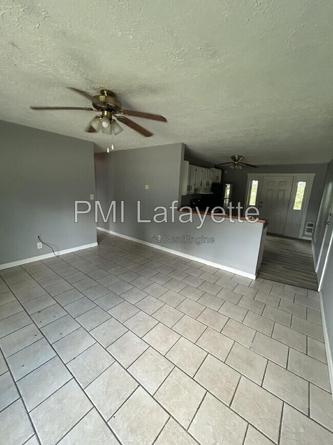 Foto del edificio - 141 Tomahawk Ln